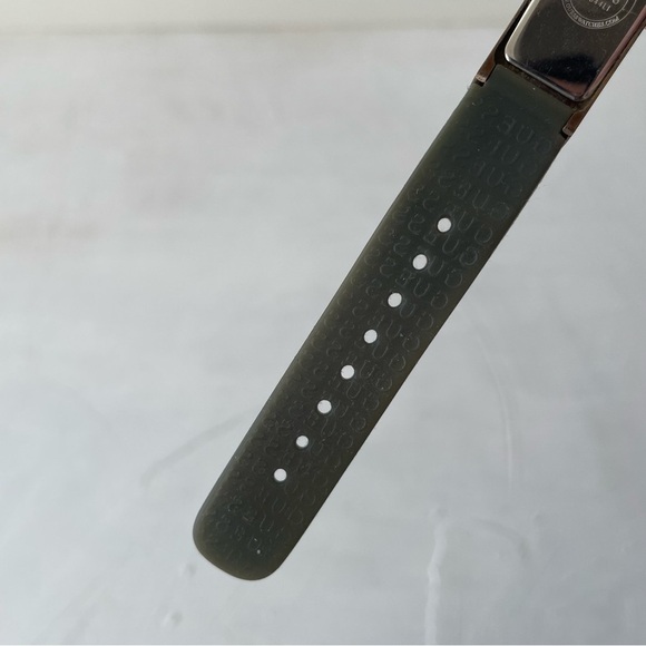 Vintage Y2K Guess Watch Rubber Stainless Steel Retro Watch - Picture 8 of 10